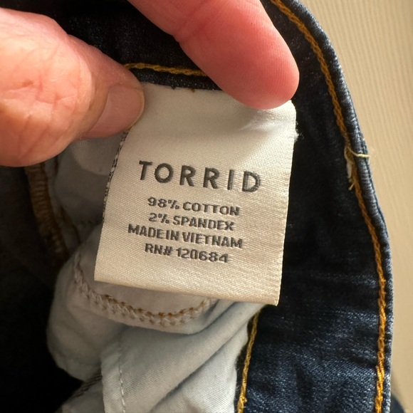 Boyfriend BERMUDA SHORTS Torrid 18W - Picture 3 of 4